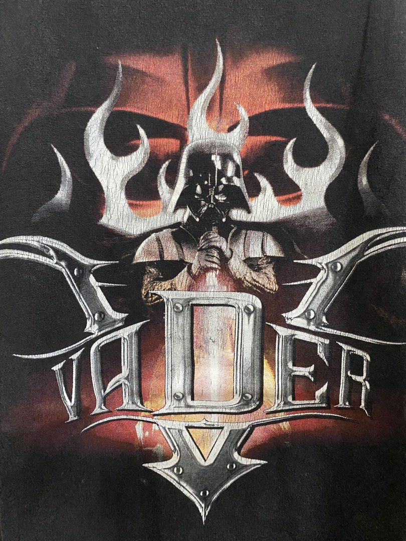 STAR WARS (Category: Tshirts & Polo Shirts) located in Alor Gajah. Submitted by mindwreckshops (Listing ID 1452859639, Image 1). Description: 🔥FOR SALE🔥 Nak Jual Murah Murah Je Condition 8.5/10 Leher masih Cantik Print Pun Lawo hanya ada minor crack shj Colour masih cantik Tiada Tulang Tepi Copyright LucasFilm Ltd. & TM Size On Tag M (P20 L28.5) Made In Bangladesh 🇧🇩 *Karakter Dark Vader. Rugi tak beli 🤗 *Berminat terus tekan butang ‘BUY’.