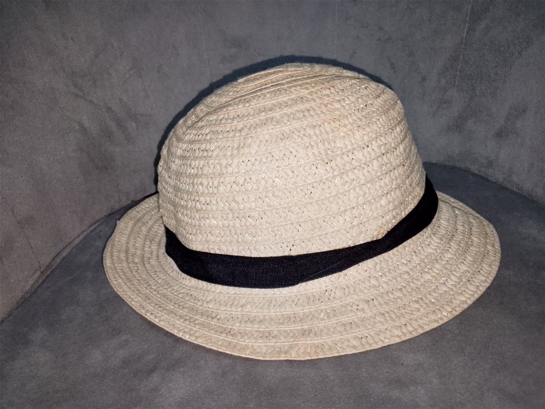 Straw Fedora Hat with Black Band (Category: Hats & Beanies) located in Binangonan. Submitted by yuristalin888 (Listing ID 1452861079, Image 1). Description: - Classic straw fedora hat - Woven straw material - Features a simple black band around the crown - Ideal for sunny days - Versatile style for casual outings or beach trips - Easy to pack and wear - FREE ON EVERY 2PCS CAPS PURCHASED!!!.