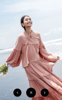 (Category: ) located in . Submitted by closetaddicts (Listing ID 1452703636, Image 1). Description: .