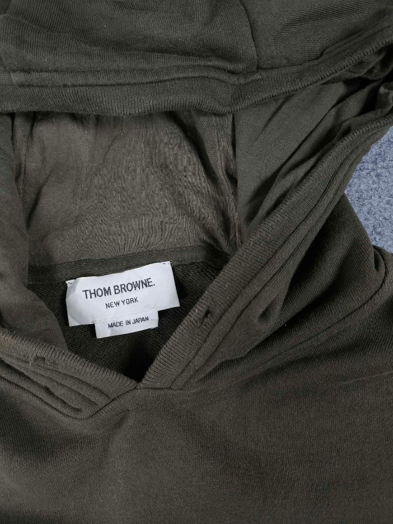 Thom Browne Diagonal Hoodie (Category: Hoodies) located in Tayabas. Submitted by renew.revibe (Listing ID 1440046835, Image 3). Description: Thom Browne Diagonal Hoodie Excellent Condition Missing lace Size 4 (23x28) 500 +SF.