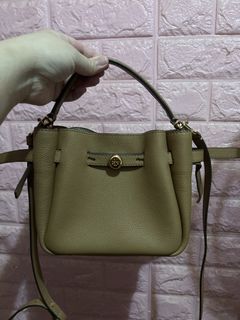 （分類：）位於 。 由 michelle_winggg 提交（商品編號 1452845056，圖片 1）。簡介： 。