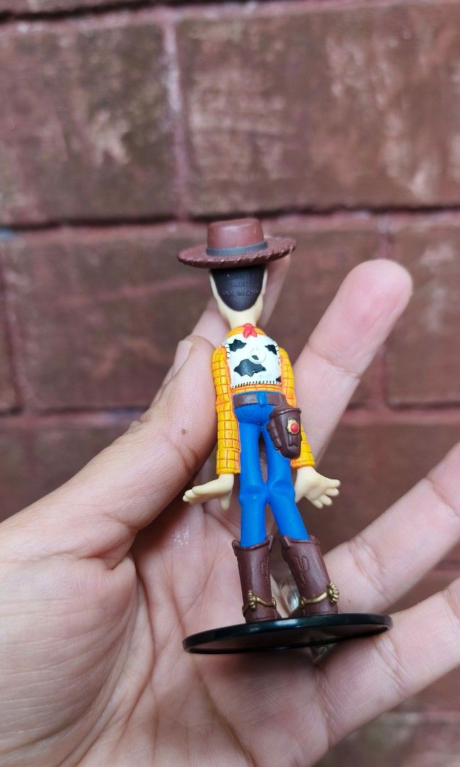 Toy Story Woody (Category: Figurines & Statues) located in Baguio. Submitted by ukay_district (Listing ID 1452815220, Image 2). Description: Toy Story Woody Disney 150.
