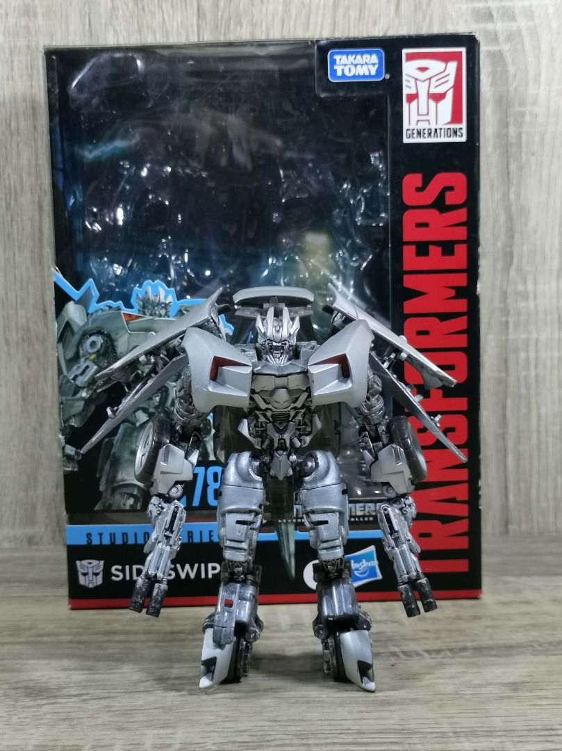 TRANSFORMERS SS DOTM SOUNDWAVE CUSSTOM W/ DNA KIT (Category: Figurines & Statues) located in Angeles City. Submitted by swodahs (Listing ID 1452704662, Image 2). Description: READ PROPERLY SURE BUYERS ONLY BIB complete, no issues. Custom painted and comes with DNA upgrade kit for chest and weapons NO MORE ASKING FOR PICTURES YAN NA NASA POST Negotiable for sure buyers RFS: Need funds Payment : GCash Shipping : LBC Location : Angeles.