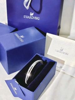 （分類：）位於 。 由 emilija-0510 提交（商品編號 1452826287，圖片 1）。簡介： 。