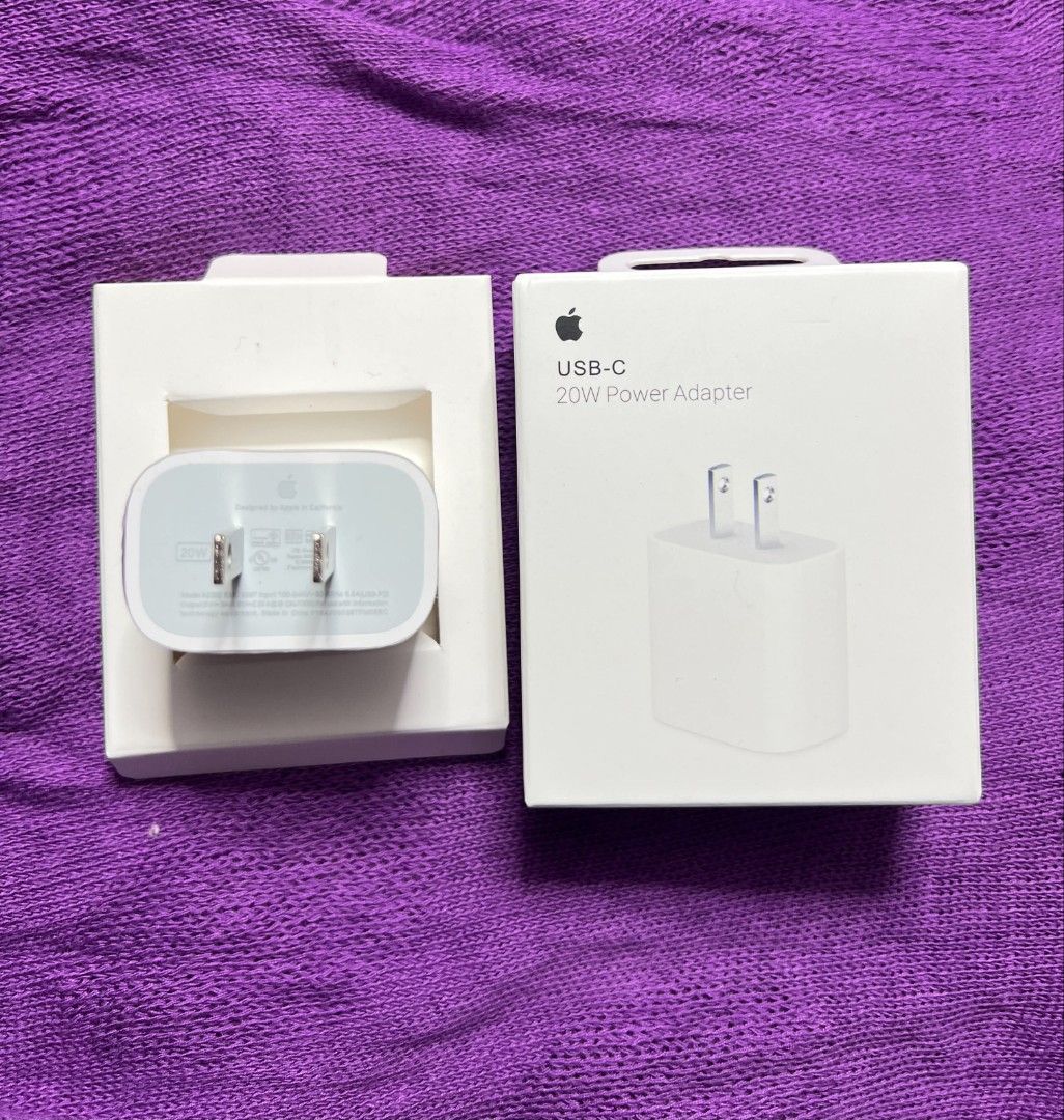 USB-C 20W Power Adapter (Category: Cables & Adaptors) located in Manila. Submitted by onlineshopping22 (Listing ID 1452719471, Image 1). Description: .