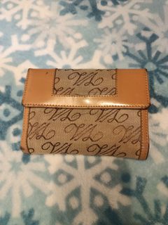 (Category: ) located in . Submitted by jenmix.declutter (Listing ID 1452758131, Image 1). Description: .