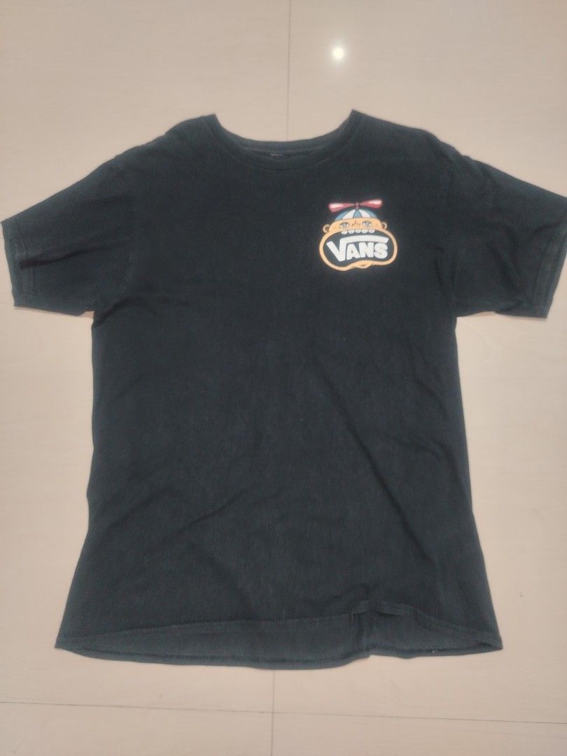 Vans T-Shirt (Category: Tshirts & Polo Shirts ) located in Tanza. Submitted by reddererd (Listing ID 1452843187, Image 1). Description: Width: 19 Length: 29 Color Rate: 7 Condition: 8 Issues: color fade, cracked prints, need wash 📌This item is thrifted and/or personally used, so please manage your expectations Mode of Payment: G Cash Mode of Delivery: J&T.