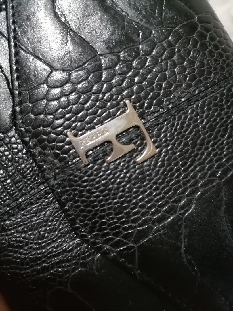 Vintage Gianfranco Ferre Trifold Wallet (Category: Luxury Bags & Wallets) located in Butuan. Submitted by az-branded.items (Listing ID 1452875504, Image 2). Description: Black trifold wallet featuring a distinctive animal textured finish Manufactured in Italy During the 80's & 90's In great condition no flaws.