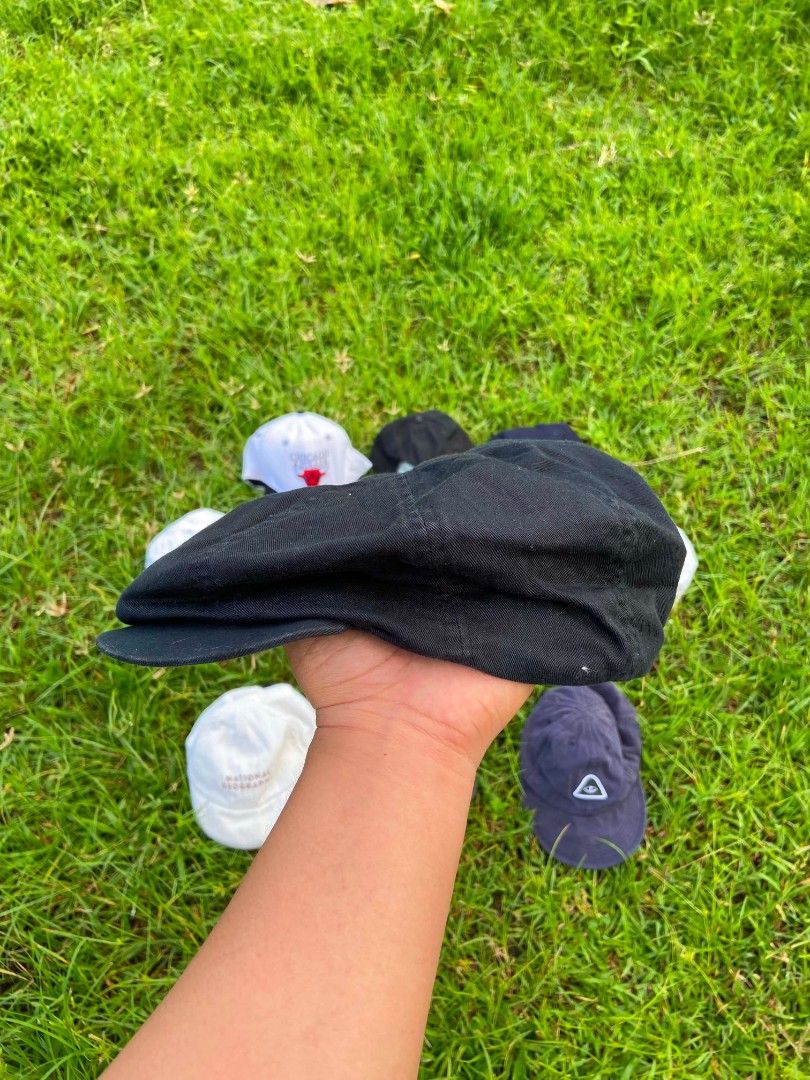 Vintage Rare!!! Adidas Beret (Category: Caps & Hats) located in General Santos City (Dadiangas). Submitted by seventythirdpick (Listing ID 1452859434, Image 2). Description: Osfa Excellent.