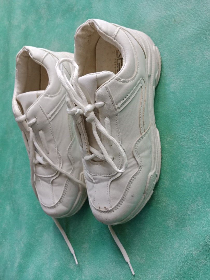 White K-Swiss Sneakers (Category: Sneakers) located in Manila. Submitted by narsonlineexpression (Listing ID 1452713319, Image 2). Description: - Classic white K-Swiss sneakers - Lace-up style - Perfect for everyday wear - Shows minor scuffs from regular use - Still has plenty of life left - Sold as is.