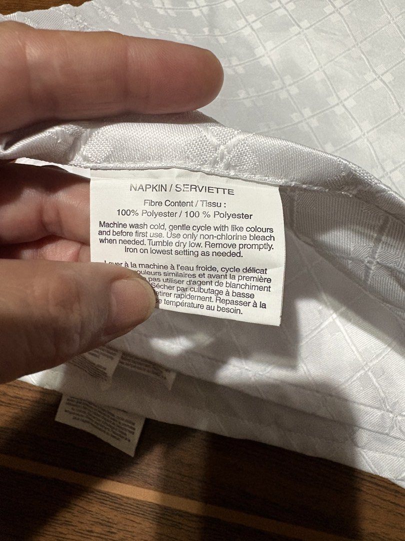 White Polyester Napkins Set of 12 (Category: Towels, Napkins & Holders) located in Bulacan. Submitted by love2loved (Listing ID 1452806870, Image 3). Description: - Set of 12 white polyester napkins - Subtle woven diamond pattern - Ideal for dinners and parties - Easy care: machine washable - Tumble dry low - Iron on lowest setting if needed Brand new table napkin White color 12 pieces US box Good condition Bawal sa maselan at maarte No return,no