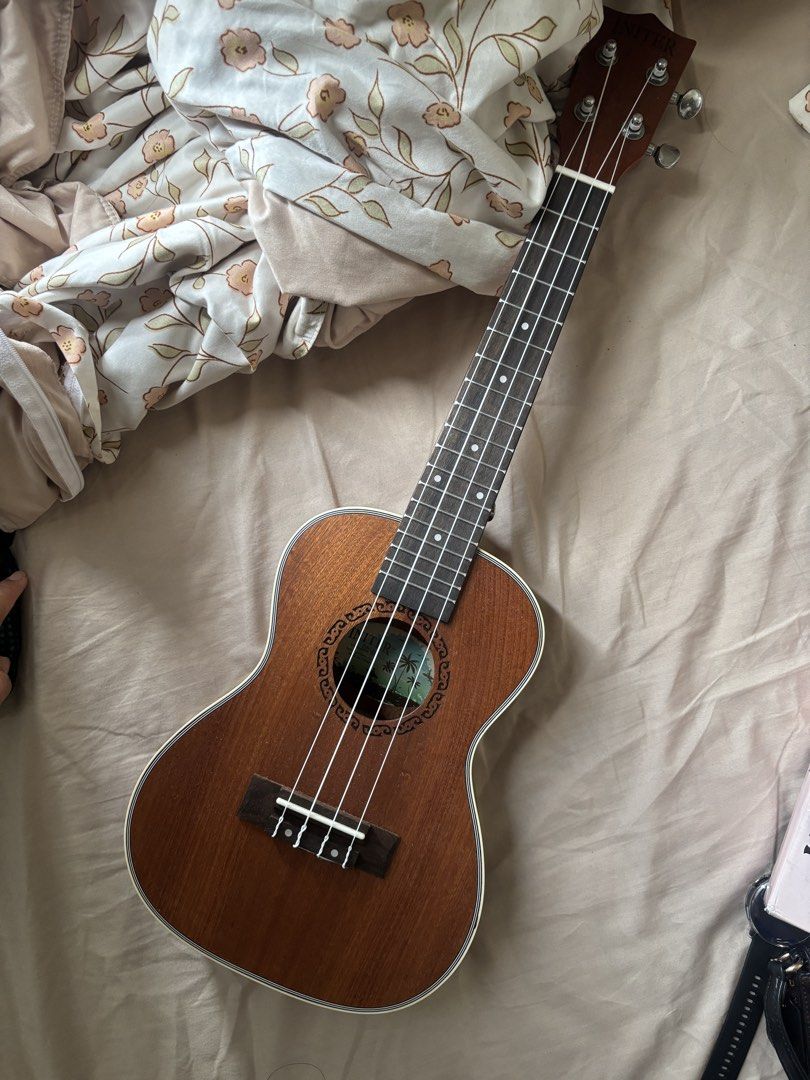 Initer Ukulele (Category: Musical Instruments) located in Malabon City. Submitted by jesabibi (Listing ID 1452745771, Image 1). Description: - Wooden ukulele - INITER -with case .