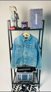 (Category: ) located in . Submitted by curio-studio (Listing ID 1452759848, Image 1). Description: .