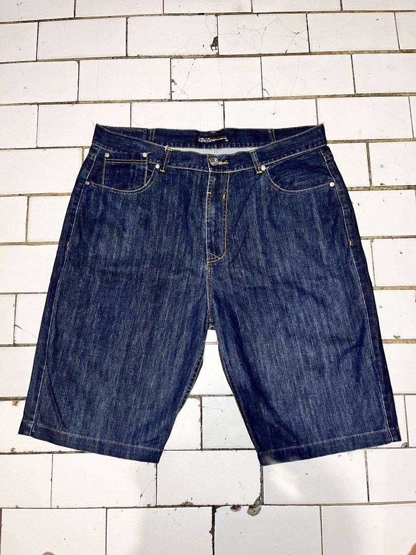 Y2K Fubu Collection Jorts (Category: Shorts) located in Quezon City. Submitted by rnb-collection (Listing ID 1452751605, Image 3). Description: Forsale‼️ Fubu Collection Denim Jorts Size 40 28 inches length Excellent Condition 10/10 Color rate No issue 1200+sf MOD - JnT & Lalamove MOP - Gcash Message me if ur interested📥 📍QC.
