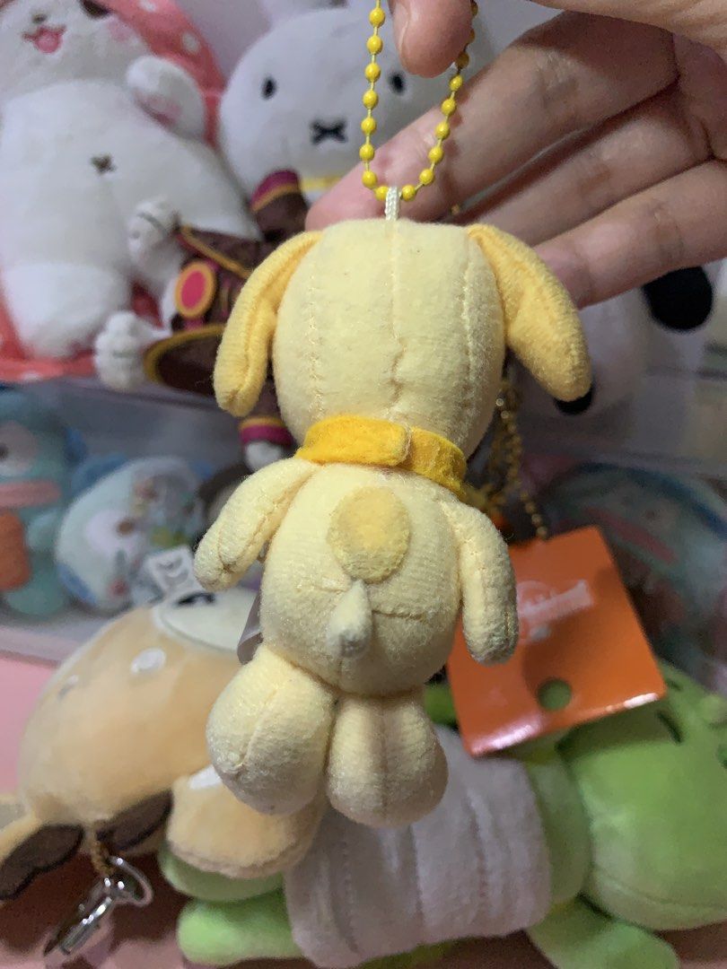 Yellow Snoopy plush mascot keychain (Category: Plushies & Soft Toys) located in Rizal. Submitted by heypapermoon (Listing ID 1452799694, Image 2). Description: Yellow Snoopy plush mascot keychain With etiketa With minimal stain Preloved item Manage your expectation RFS: declutter Message me here for any question regarding the item.