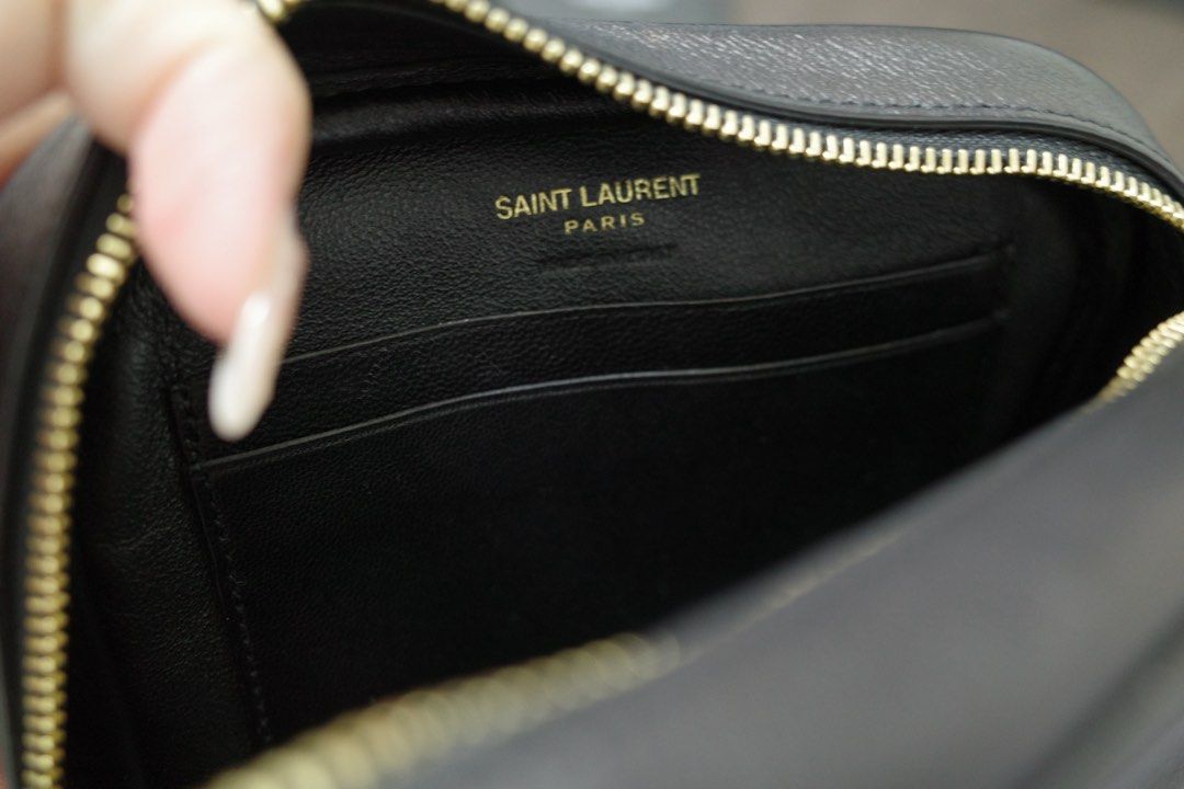 2016 YSL Blogger Bag (Category: Luxury Bags & Wallets) located in Subic. Submitted by ceej44 (Listing ID 1453038448, Image 3). Description: 2016 Authentic YSL Blogger Bag Well loved Complete Inclusions.