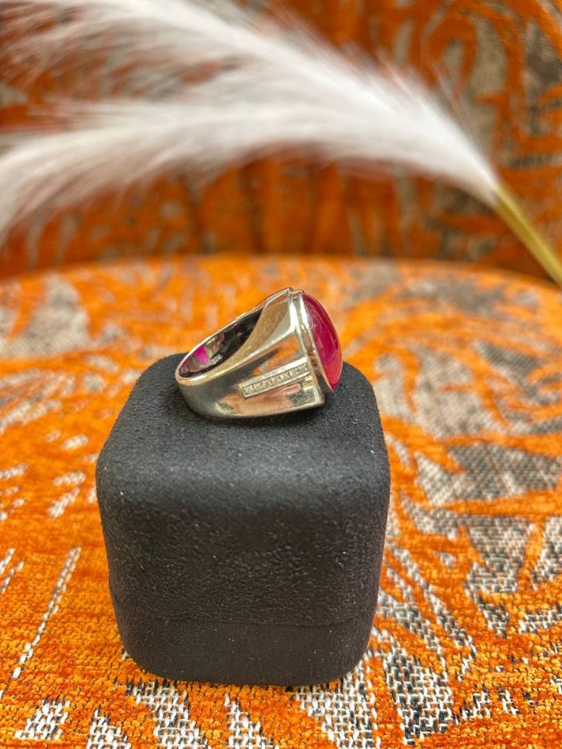 925 SILVER RING EC00167SR (Category: Accessories) located in Kuala Lumpur. Submitted by shameclaira (Listing ID 1452979400, Image 3). Description: 925 SILVER RING EC00167SR RM: 4,000.00 STYLE: RING WEIGHT: 8.67GM SIZE: 18HK METAL TYPE: 925 DIAMOND: GEMSTONES GENDER: MAN CONDITION: 9/10 WHAT'S IN THE PACKAGE: ECLAIRA OFFICIAL RECEIPT, PAPER BAG X1, JEWELLERY BOX X1 📞 Contact Us via: https://wapp.my/601155555822 For the latest updates, please visi