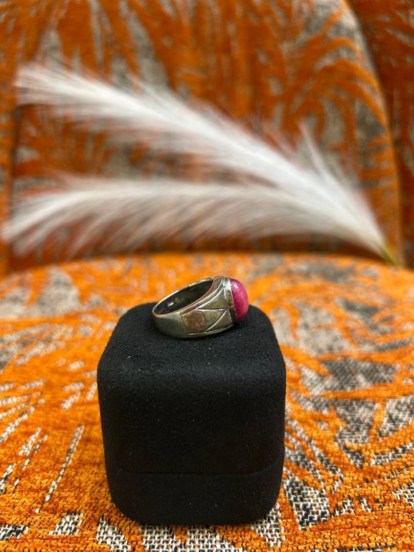 925 SILVER RING EC00167SR (Category: Accessories) located in Kuala Lumpur. Submitted by shameclaira (Listing ID 1452981205, Image 3). Description: 925 SILVER RING EC00167SR RM: 4,000.00 STYLE: RING WEIGHT: 8.67GM SIZE: 18HK METAL TYPE: 925 DIAMOND: GEMSTONES GENDER: MAN CONDITION: 9/10 WHAT'S IN THE PACKAGE: ECLAIRA OFFICIAL RECEIPT, PAPER BAG X1, JEWELLERY BOX X1 📞 Contact Us via: https://wapp.my/601155555822 For the latest updates, please visi