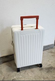 （分類：）位於 。 由 chloeweee123 提交（商品編號 1452906972，圖片 1）。簡介： 。
