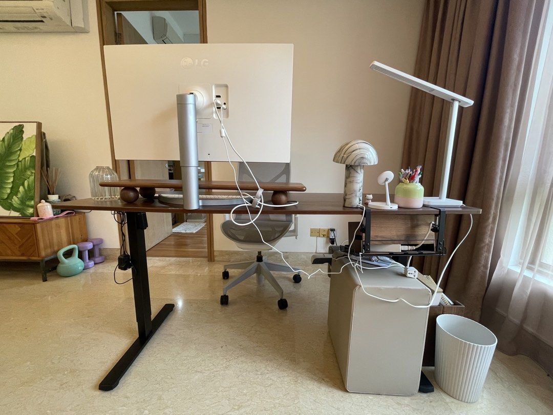Adjustable Computer Table (Category: Tables & Sets) located in Singapore. Submitted by wanderlustzzz (Listing ID 1452902128, Image 2). Description: Lightly used adjustable computer table. Self collection .
