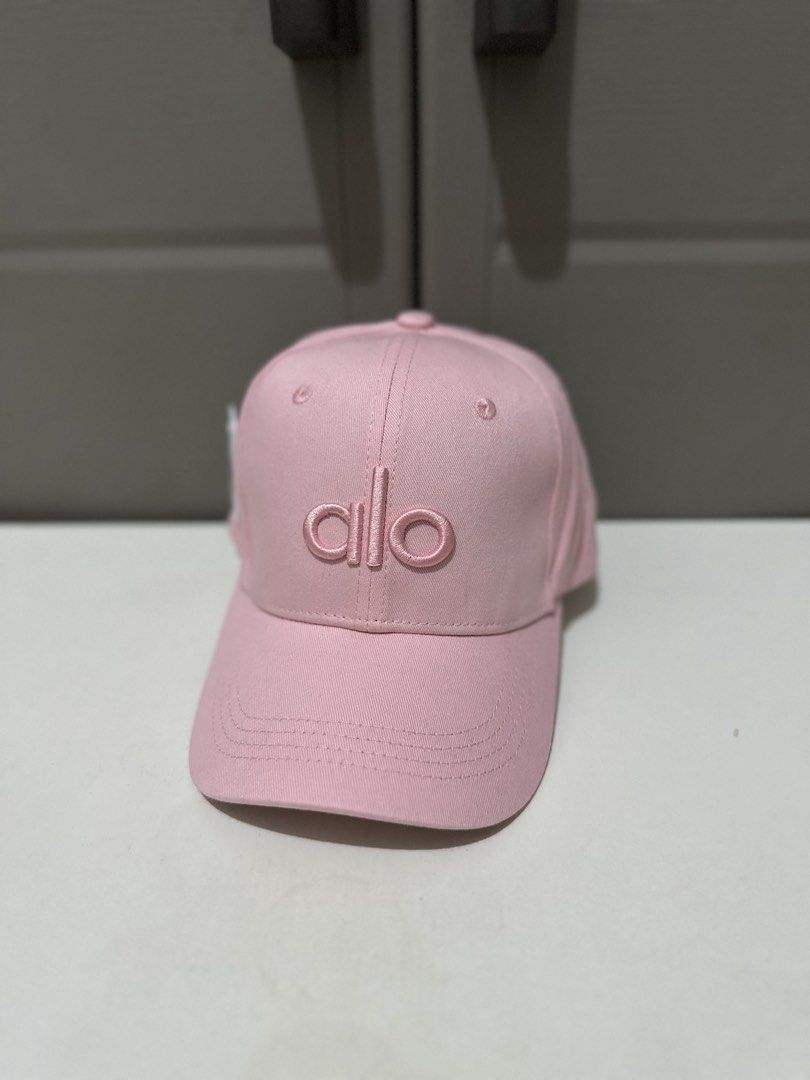 Alo Yoga Off-Duty Structured Pink Cap (Category: Caps & Hats) located in Muntinlupa City. Submitted by onetriplenine.alabang (Listing ID 1453008347, Image 1). Description: .
