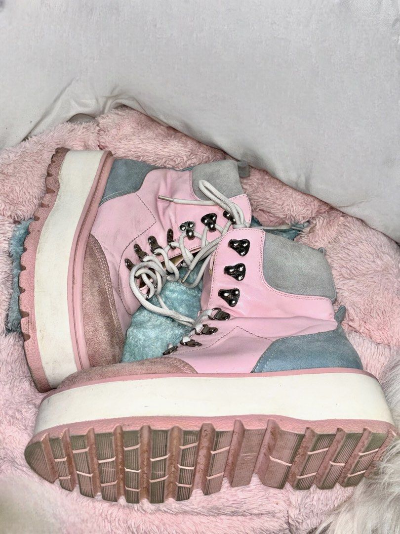 Authentic Koi Footwear Hydra Matrix Kawaii Platform Boots (Category: Boots) located in Manila. Submitted by retrocancer (Listing ID 1452948509, Image 2). Description: Authentic Koi Footwear Hydra Matrix Kawaii Platform Boots US SIZE 6 slightly nego, shoes was personally owned and bought for 5k! issue: no damage, just needs cleaning! 📍 Baguio City .