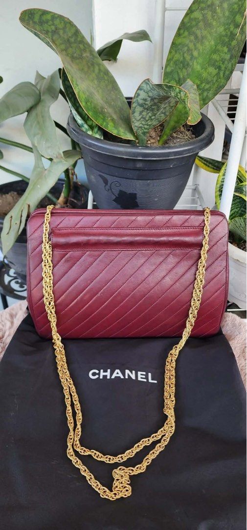 Authentic Vintage Chanel Diagonal Quilt Chain Shoulder Bag (Category: Luxury Bags & Wallets) located in Polomolok. Submitted by domingthriftclothes (Listing ID 1453013862, Image 1). Description: - Authentic Vintage Chanel Shoulder Bag - Diagonal Quilt Design - Rich Burgundy Leather - Gold Hardware - Authenticity Verified by B101revue (Certificate Included) - Dust Bag Included - Please review photos for detailed condition.