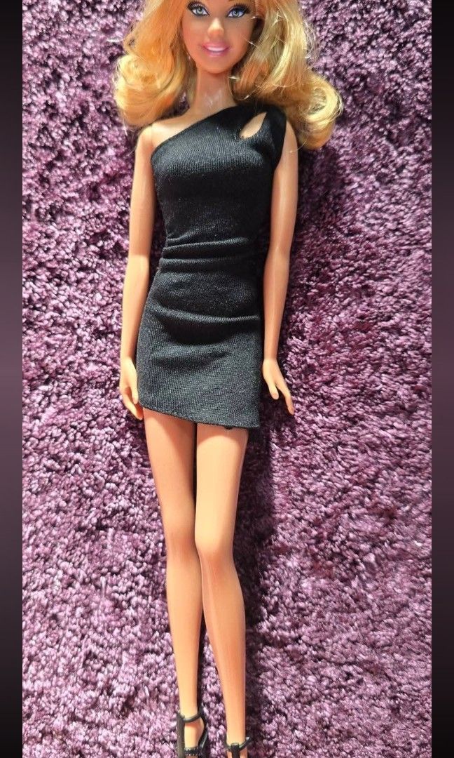 Barbie Basic Black Carnival (Category: Kids Toys) located in Meycauayan. Submitted by martinezmanika (Listing ID 1452921036, Image 2). Description: .
