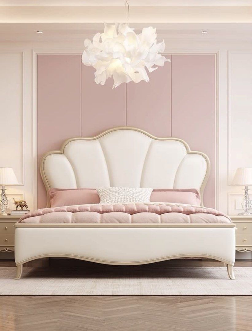 Bed Frames (Category: Bed Frames & Mattresses) located in Singapore. Submitted by liana9005003330 (Listing ID 1453024518, Image 3). Description: Size: 1.5m*1.8m.