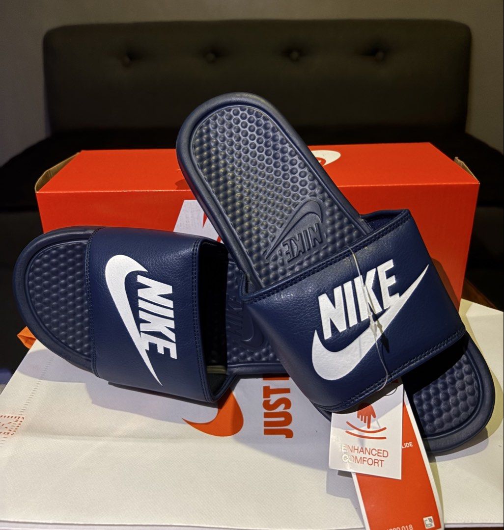 BENASSI ( NIKE ) (Category: Slippers & Slides) located in Muntinlupa City. Submitted by marrucruz923764 (Listing ID 1452930589, Image 1). Description: CLOSE TO LEGIT WITH BOX AND ECO BAG LOC: QUEZON CITY .