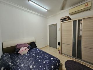 (Category: ) located in . Submitted by azhar008 (Listing ID 1452996121, Image 1). Description: .