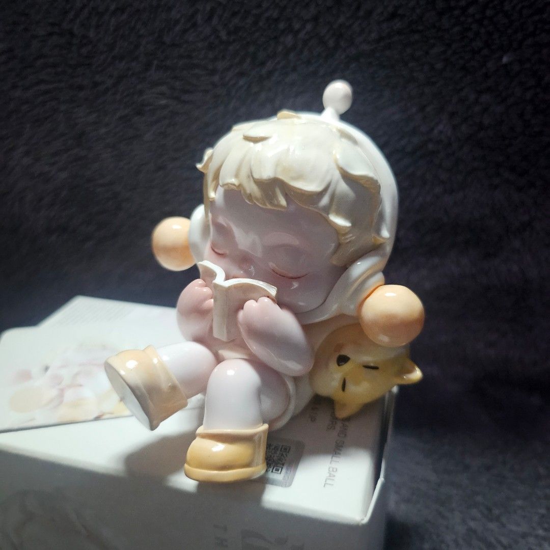 Blind Box - SKULLPANDA The Warmth (Wandering) (Category: Designer & Blind Box Toys) located in Quezon City. Submitted by al1en_rob0t (Listing ID 1452941048, Image 2). Description: PRICE: ₱500 EACH How to Order: Please message me with the item number you want to purchase or a screenshot of the item. Details: • Condition: New / Unboxed • MOD: LBC, J&T, SDD (shipping fee shouldered by buyer) - QC Area • MOP: GCash / MariBank.