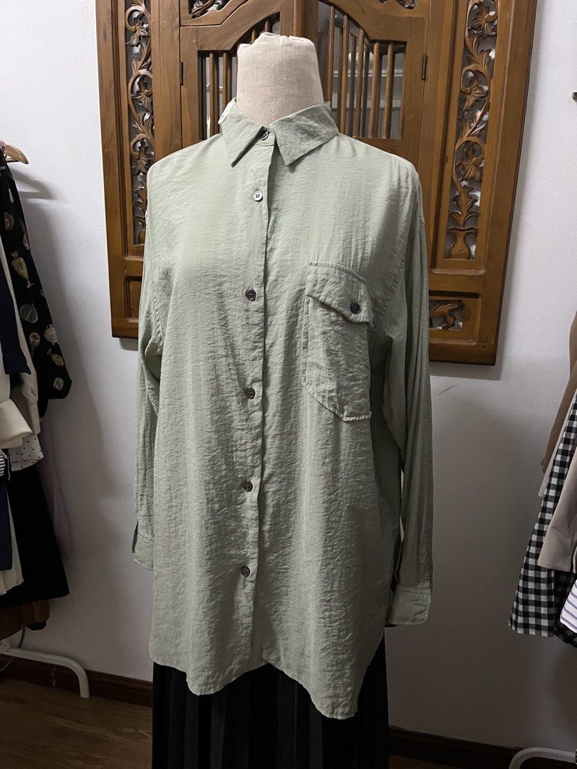 blouse (Category: Blouses) located in Simpang Ampat. Submitted by love_thrift (Listing ID 1453026321, Image 3). Description: pit 22 labuh 29-30.