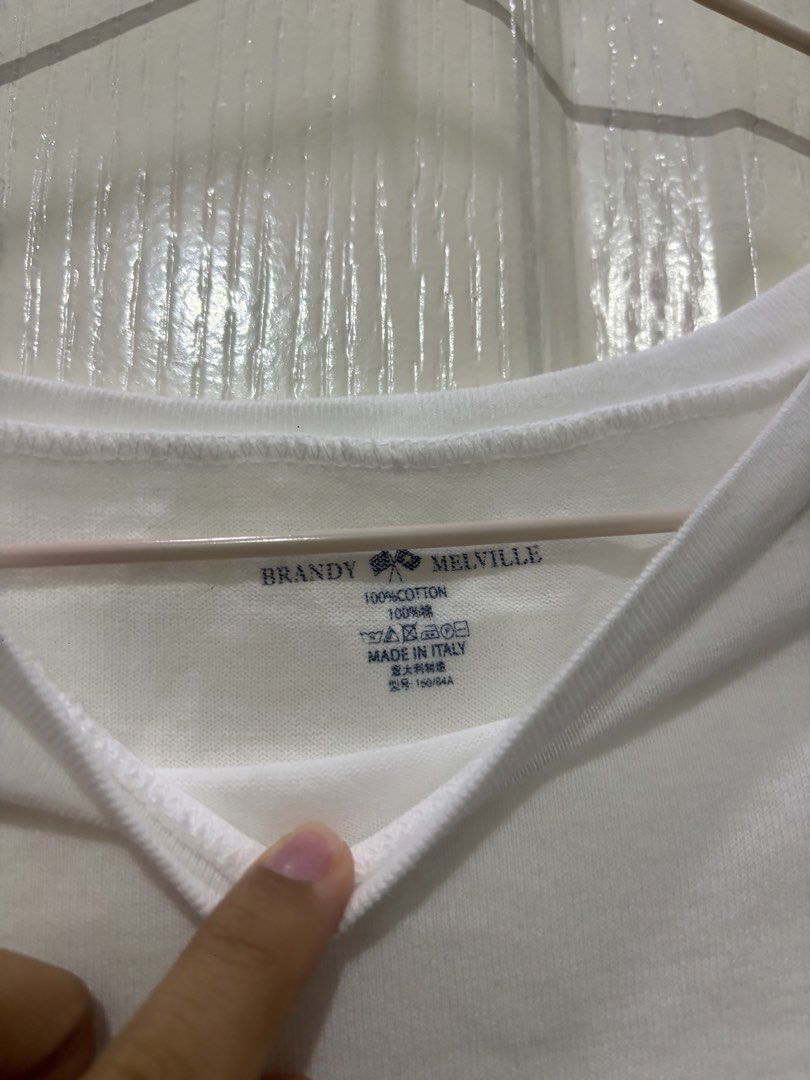 Brandy Melville White Shirt (Category: Shirts) located in Quezon City. Submitted by savdeclutters (Listing ID 1453007235, Image 3). Description: 🌴 got this from london, uk! 🌴 100% cotton 🌴 never been worn rfs: impulse buy.
