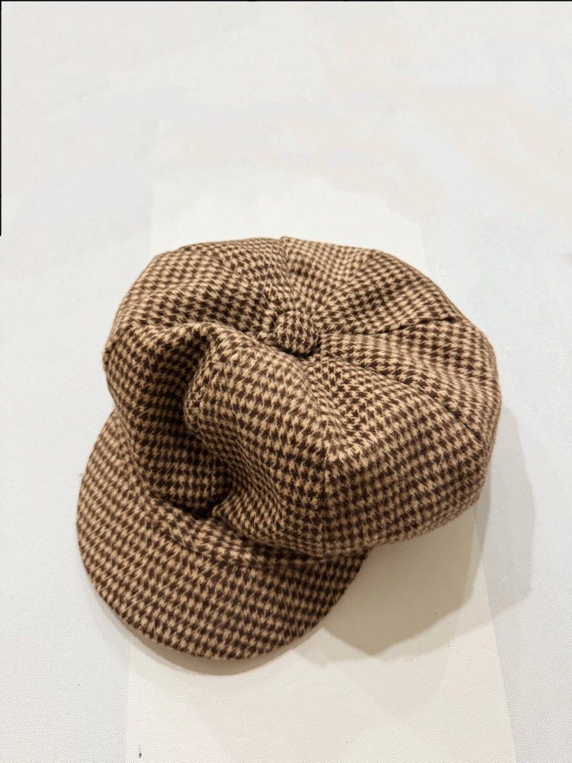Brown Houndstooth Baker Boy Cap (Category: Caps & Hats) located in Manila. Submitted by closetbychristina (Listing ID 1453026844, Image 1). Description: - Classic brown houndstooth pattern cap - Fully lined inside - Stiff brim for a structured look - Perfect for a vintage aesthetic - Versatile and easy to style.