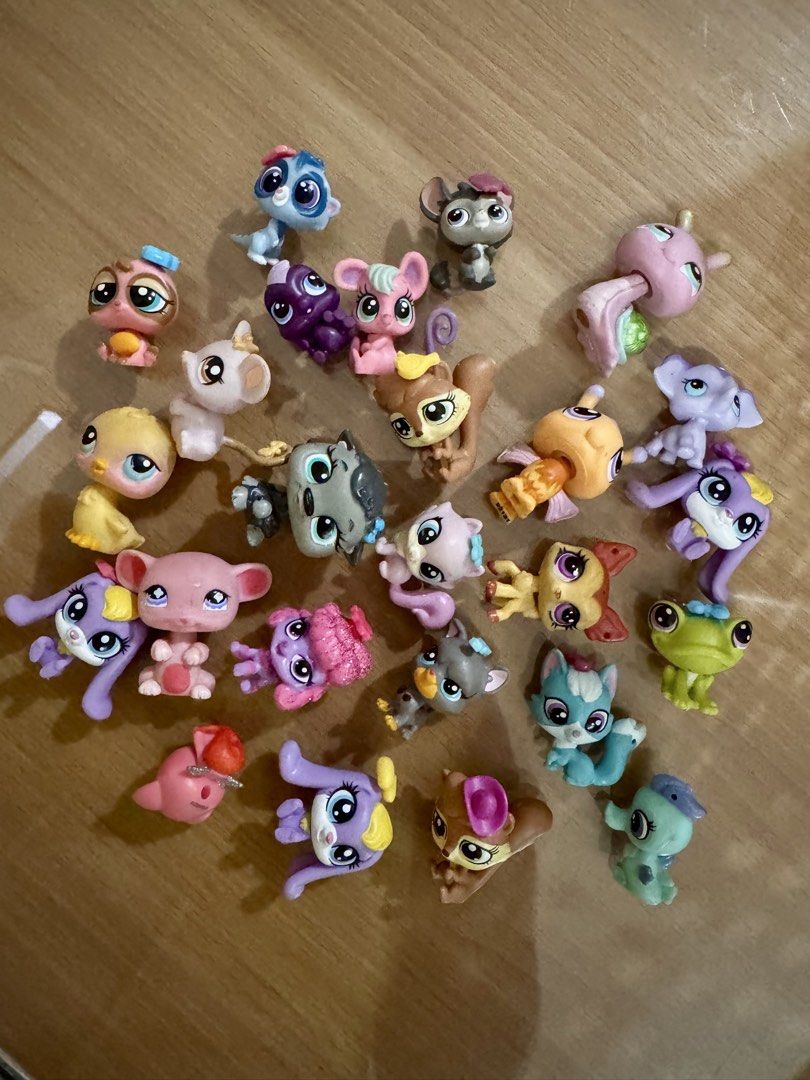 BUNDLE DEAL! LPS Assorted Animals (Small) (Category: Figurines & Statues) located in Pasig City. Submitted by acffashion31 (Listing ID 1452966857, Image 1). Description: Total of 25pcs .