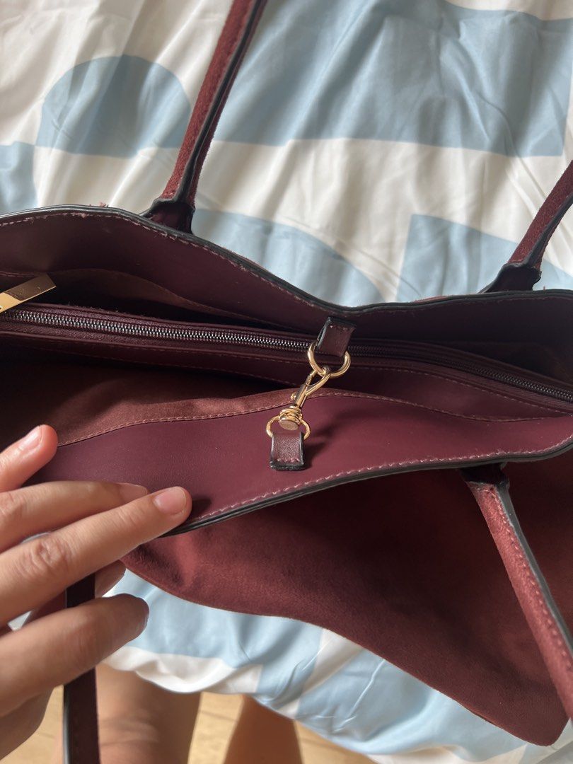 Burgundy Suede Tote Bag (Category: Tote Bags) located in Quezon City. Submitted by namasteing (Listing ID 1453023541, Image 2). Description: as is retails for 2495 in stores no tags, but is guaranteed bnew 🧸.