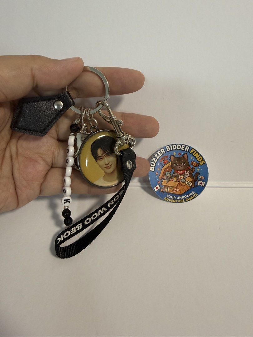Byeon Woo Seok Keyring (Category: K-Wave Merchandise) located in Manila. Submitted by buzzerbidder (Listing ID 1452909771, Image 3). Description: Byeon Woo Seok Keyring On-hand and ready to ship. ₱400 As is where is. Actual photos posted. Please manage your expectations. .