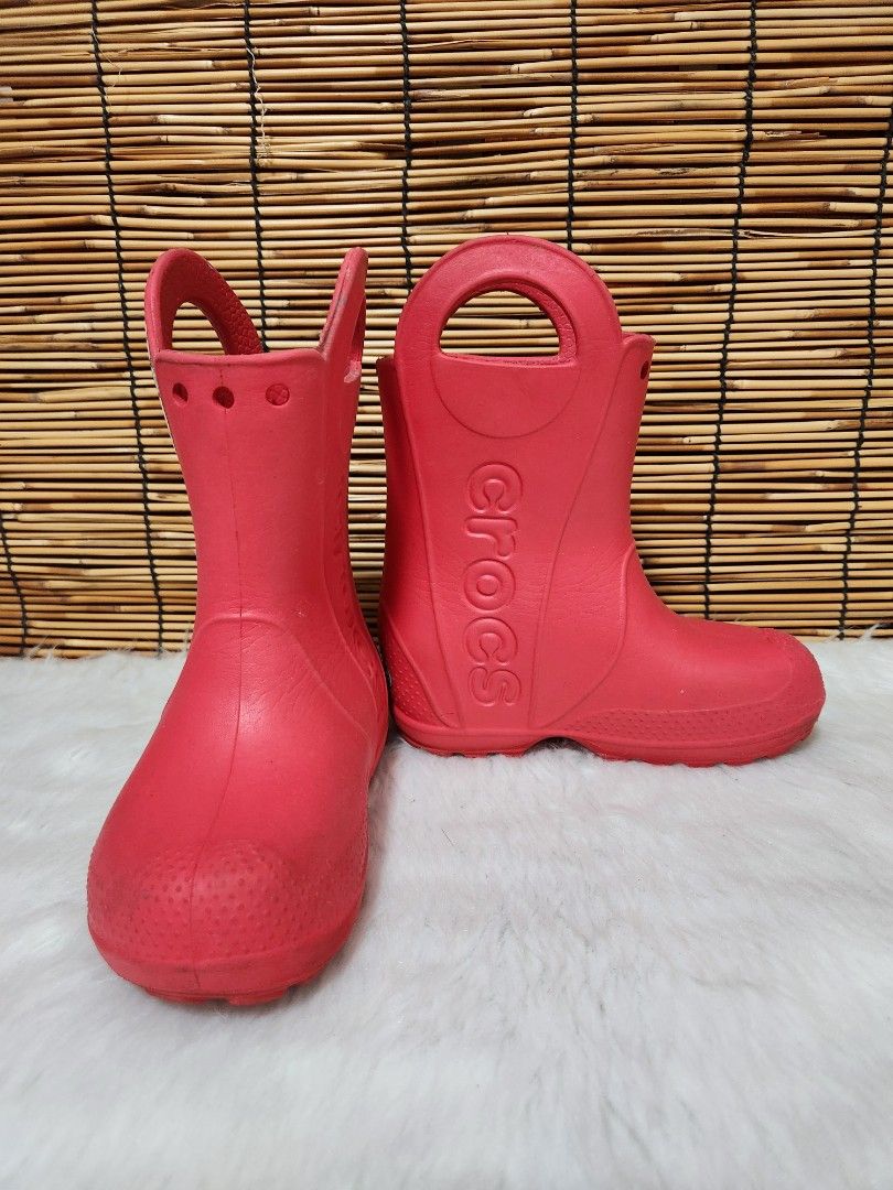 C10- Preloved Original Crocs for Kids (Category: Babies & Kids Fashion) located in Navotas City. Submitted by FluffyFeet (Listing ID 1452968507, Image 3). Description: NEW ARRIVAL❗️ This is a PRELOVED ORIGINAL CROCS FOR KIDS❗️❗️ Please manage your expectations ❤️ 📌Strictly MINE NOW, PAY NOW ONLY❗️ (Unless suki na po na maayos kausap at iwas cancellation) 📌You may ask for other photos before placing order/s STRICTLY NO RETURN, NO EXCHANGE UNLESS