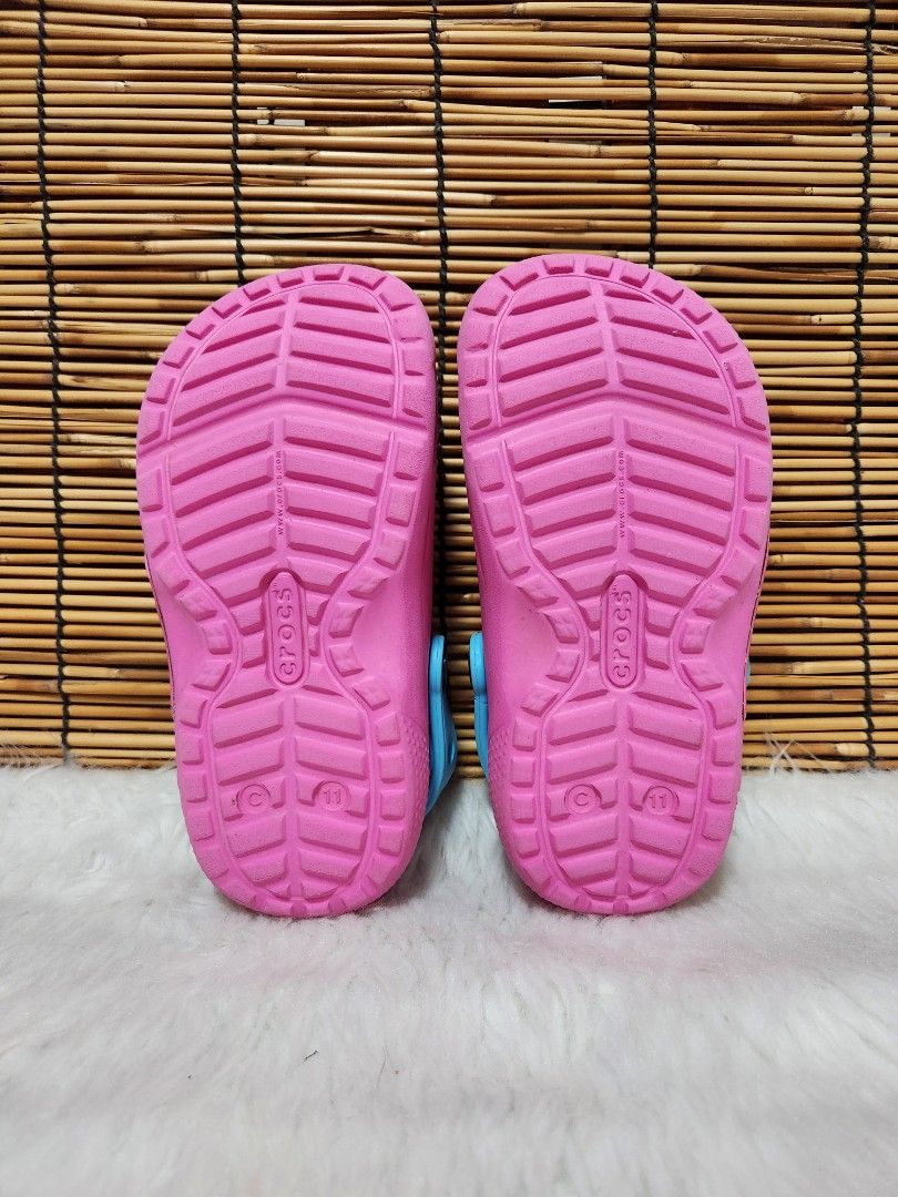C11- Preloved Original Crocs for Kids (Category: Babies & Kids Fashion) located in Navotas City. Submitted by FluffyFeet (Listing ID 1453037506, Image 3). Description: NEW ARRIVAL❗️ This is a PRELOVED ORIGINAL CROCS FOR KIDS❗️❗️ Please manage your expectations ❤️ 📌Strictly MINE NOW, PAY NOW ONLY❗️ (Unless suki na po na maayos kausap at iwas cancellation) 📌You may ask for other photos before placing order/s STRICTLY NO RETURN, NO EXCHANGE UNLESS