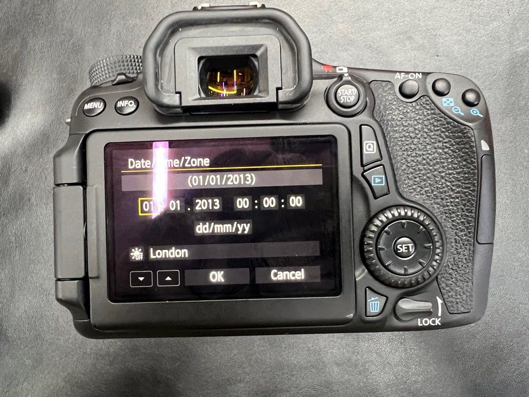 Canon EOS 70D　Joker Canon EOS 70D + 18-55mm F3.5-5.6, Photography, Cameras on Carousell