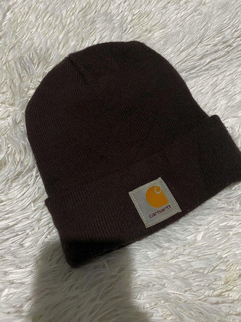 Carhartt Brown Acrylic Beanie Hat (Category: Caps & Hats) located in Polomolok. Submitted by aldrex_18 (Listing ID 1452996251, Image 1). Description: - Classic Carhartt beanie - Made in USA - 100% Acrylic - One size fits most - Dark brown color - Great for keeping warm - Simple and durable design.