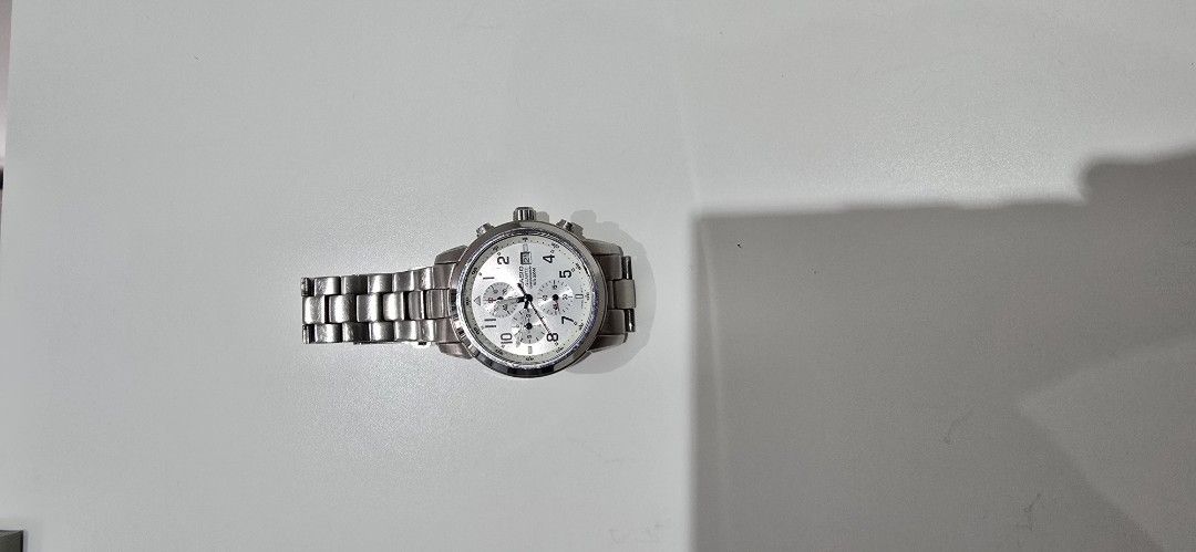 Casio watch (Category: Watches) located in Singapore. Submitted by mkb6767 (Listing ID 1453047813, Image 1). Description: .