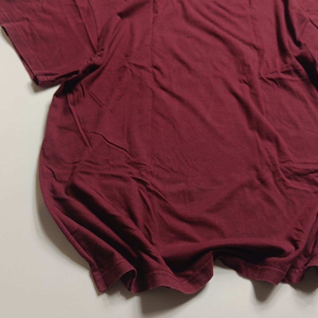 Casual Plain Burgundy Baggy Tshirt (Category: Shirts) located in Puerto Princesa. Submitted by altchithrift (Listing ID 1452907864, Image 2). Description: Details are given in the pictures kindly check it. Inclusion: Only 1 Burgundy tshirt 📝 Measurements will be posted tommorow (Few things to keep in mind) - item is thrifted - item need wash before use - Shipping fee shouldered by the buyer Service that I can provide 🫴 Tailor: If the item is to