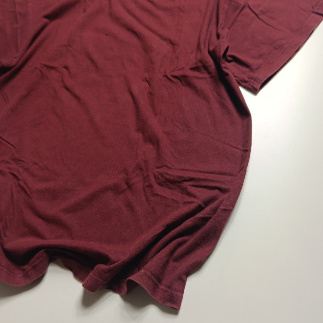 Casual Plain Burgundy Baggy Tshirt (Category: Shirts) located in Puerto Princesa. Submitted by altchithrift (Listing ID 1452907864, Image 3). Description: Details are given in the pictures kindly check it. Inclusion: Only 1 Burgundy tshirt 📝 Measurements will be posted tommorow (Few things to keep in mind) - item is thrifted - item need wash before use - Shipping fee shouldered by the buyer Service that I can provide 🫴 Tailor: If the item is to
