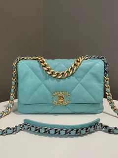 (Category: ) located in . Submitted by lovelotsluxury (Listing ID 1452967682, Image 1). Description: .