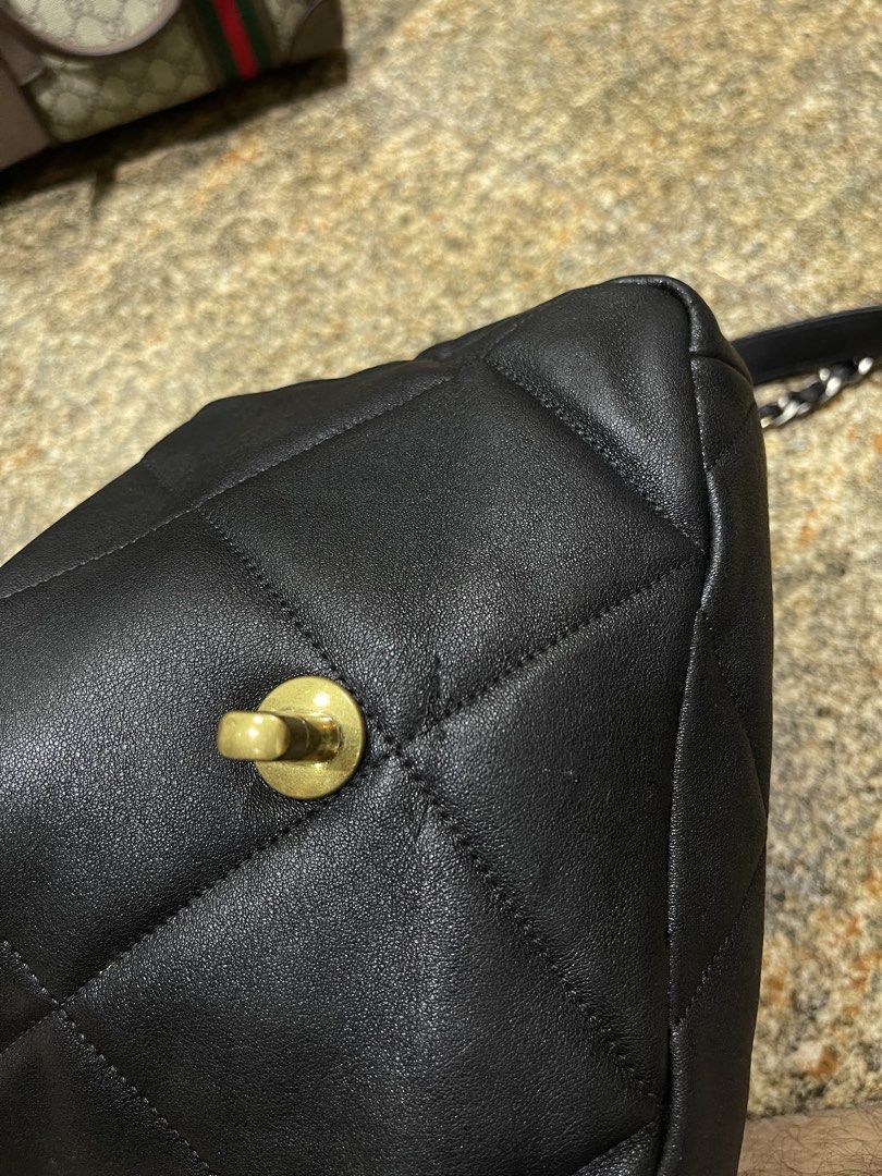 chanel black lambskin 19 (Category: Luxury Bags & Wallets) located in Mapandan. Submitted by thriftyville (Listing ID 1453018335, Image 2). Description: .