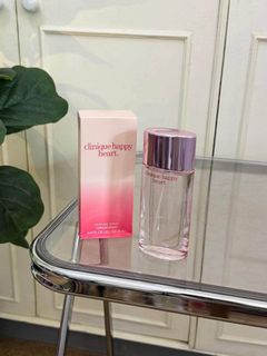 (Category: ) located in . Submitted by luxuryfragrances (Listing ID 1453024136, Image 1). Description: .