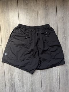 (Category: ) located in . Submitted by thefelicitythriftwear (Listing ID 1453017315, Image 1). Description: .