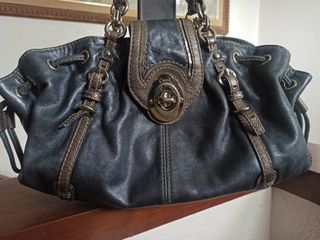 (Category: ) located in . Submitted by aparador_finds (Listing ID 1452944279, Image 1). Description: .